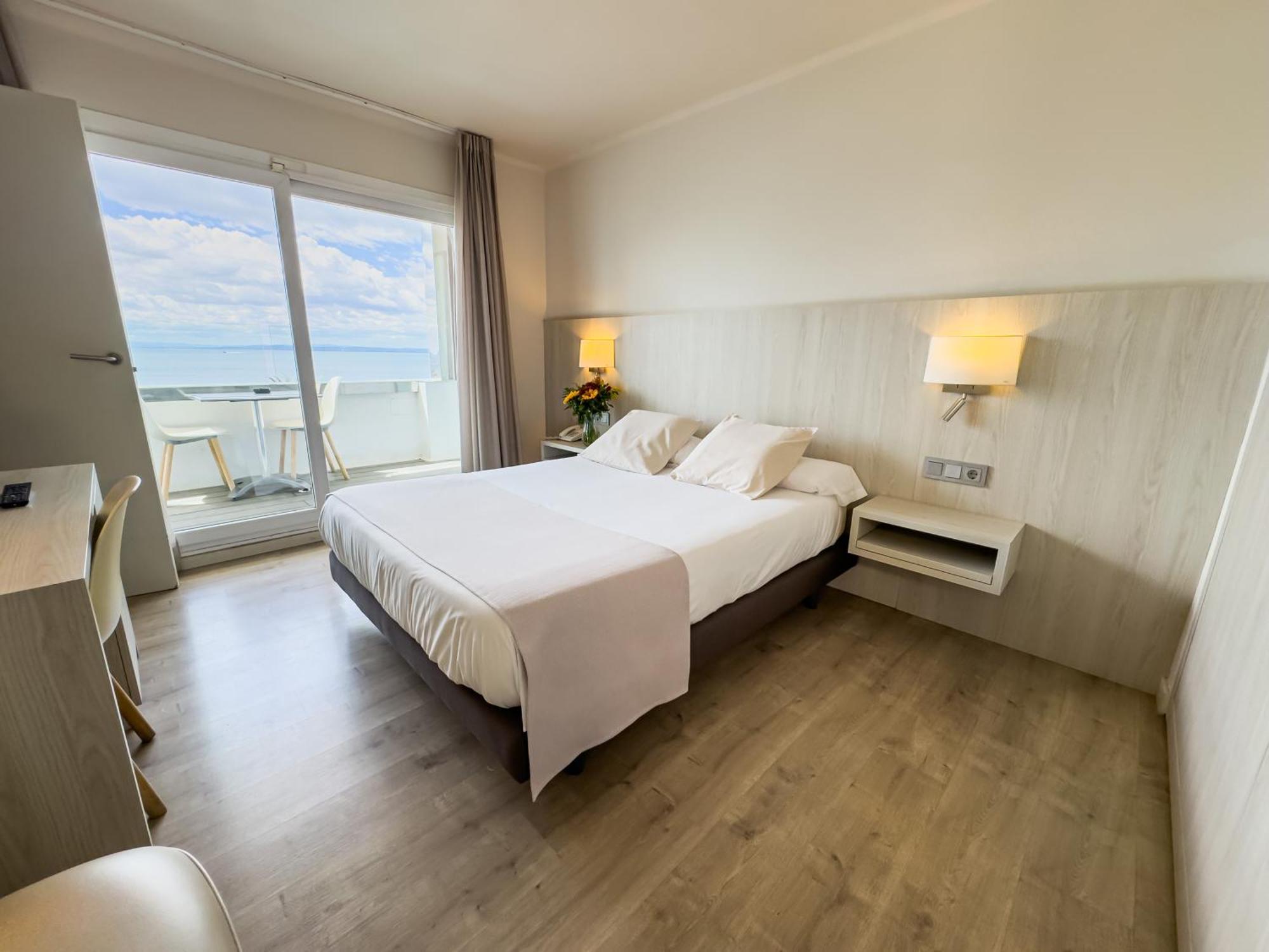 Hotel Marina Roses Exterior photo