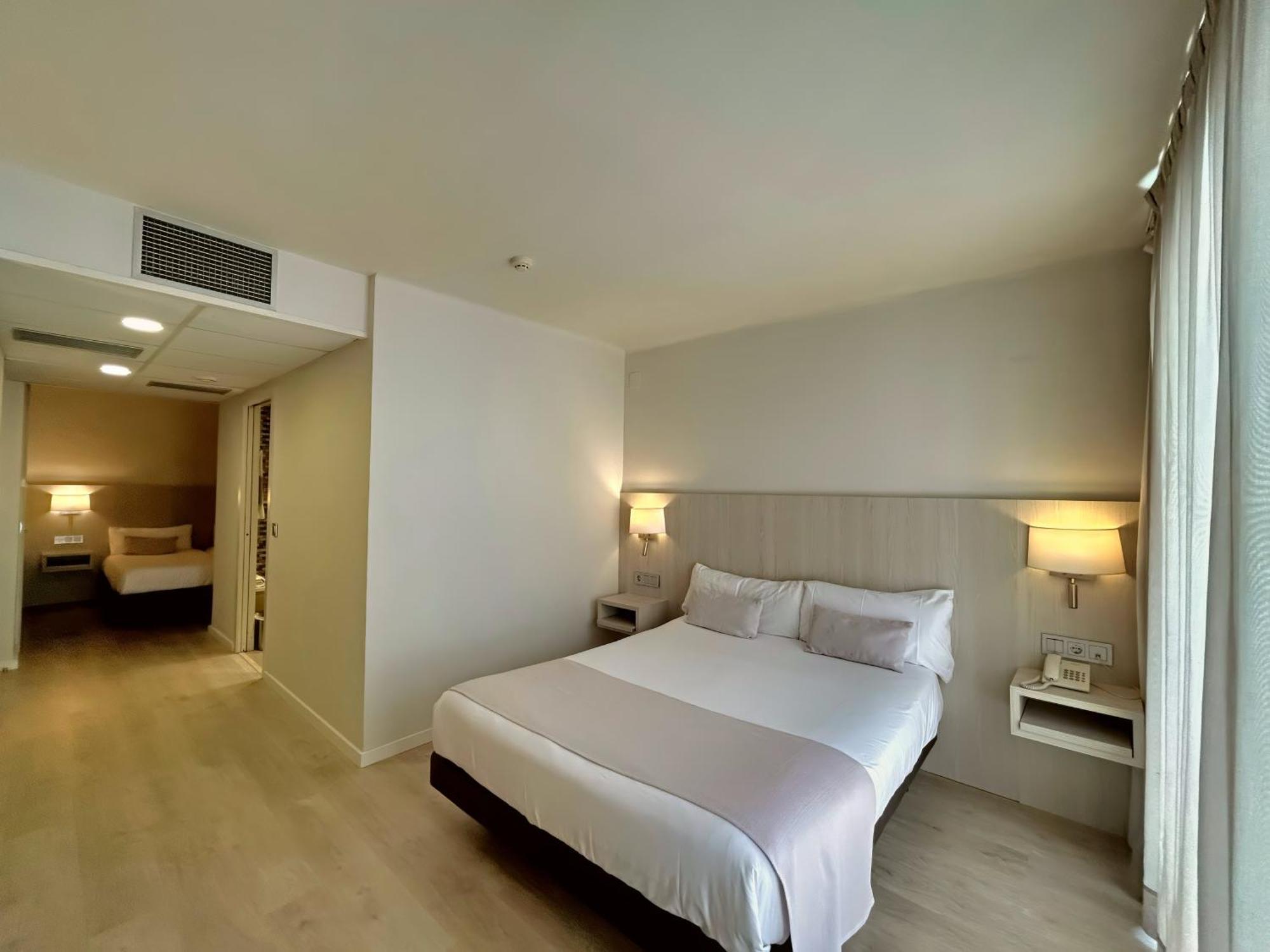 Hotel Marina Roses Exterior photo