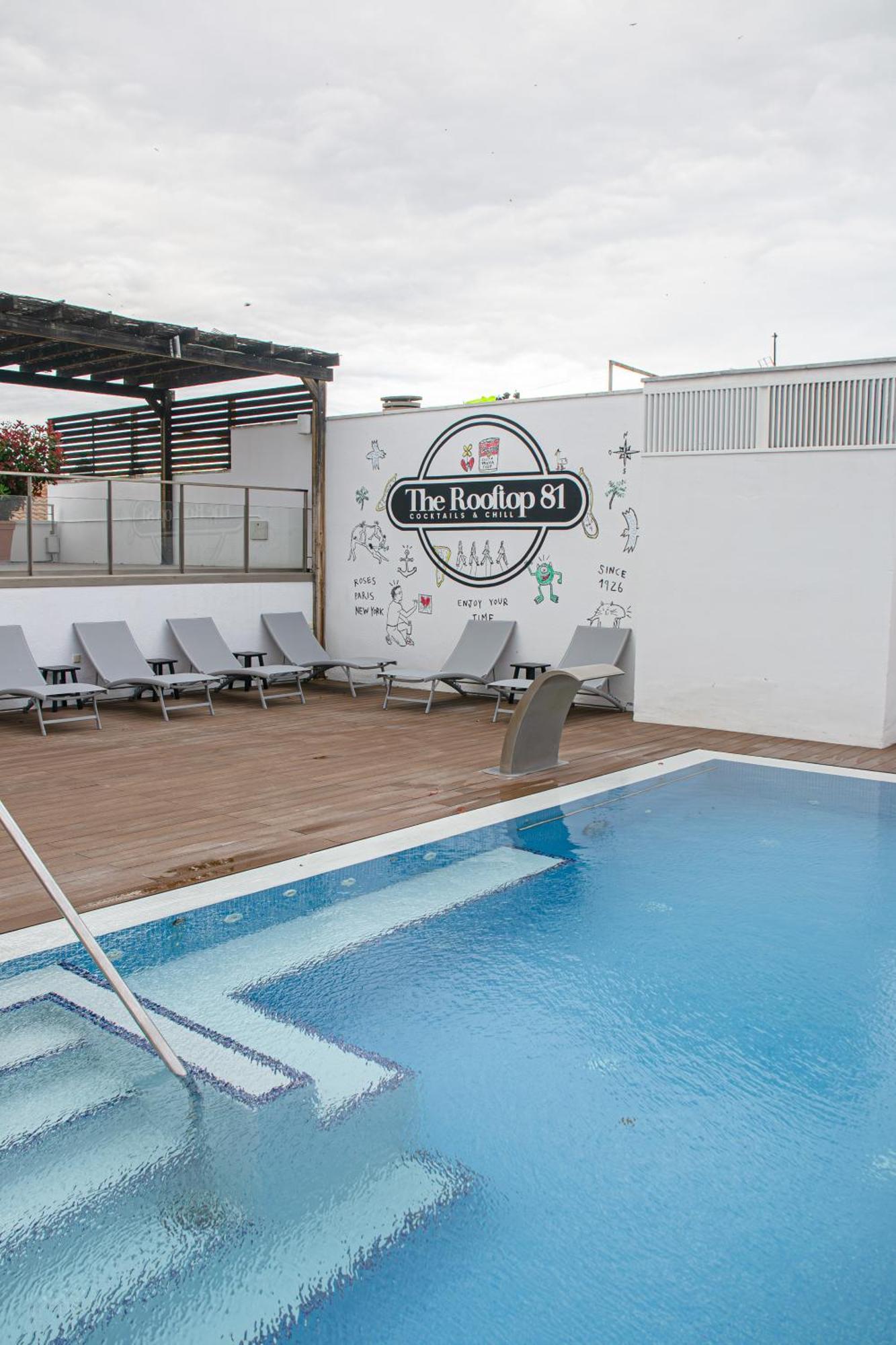 Hotel Marina Roses Exterior photo